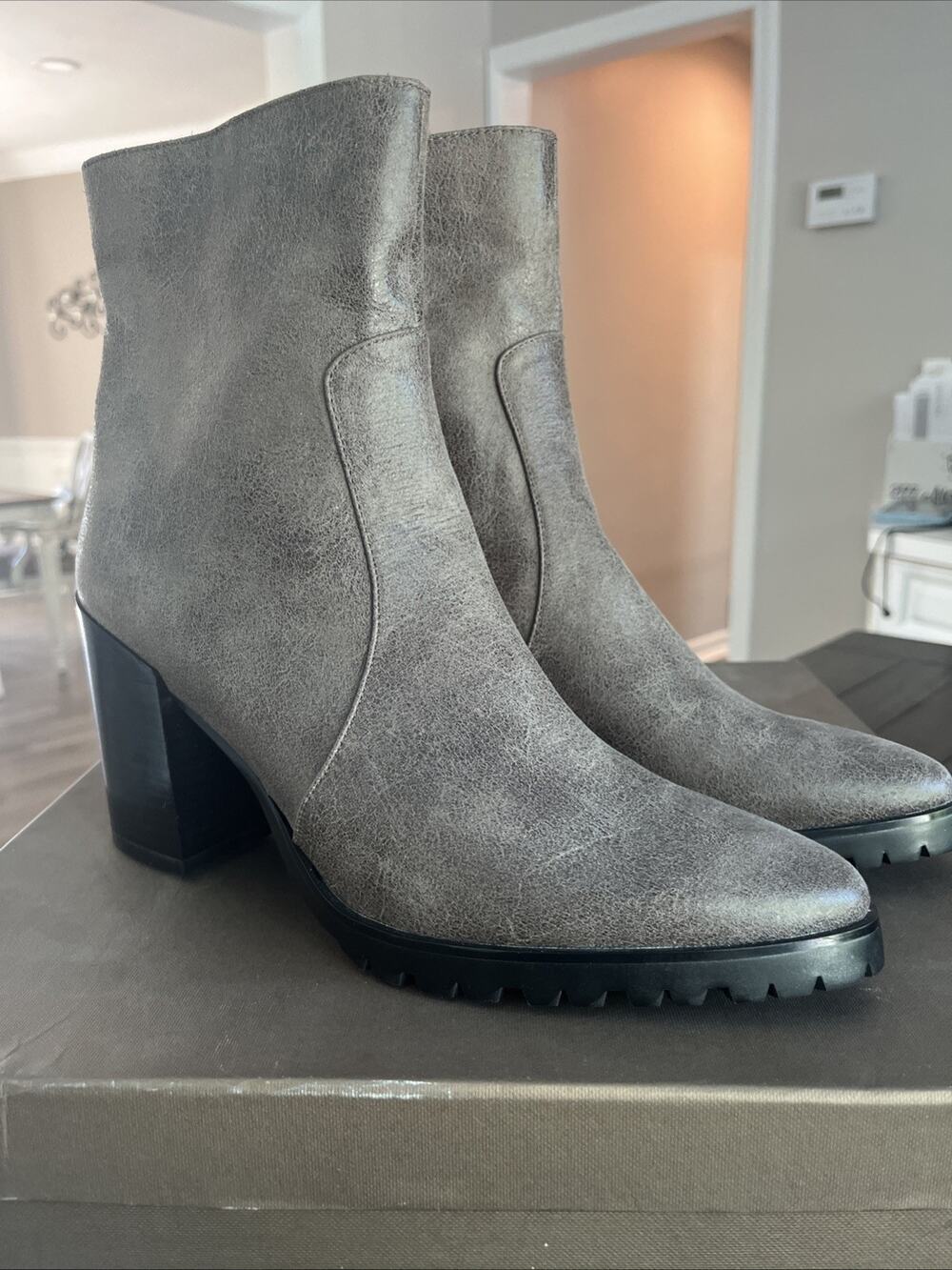 Azura Ranau Gray Ankle Boots Block Heel NIB US Size 9 Womenβs EU Size 40
